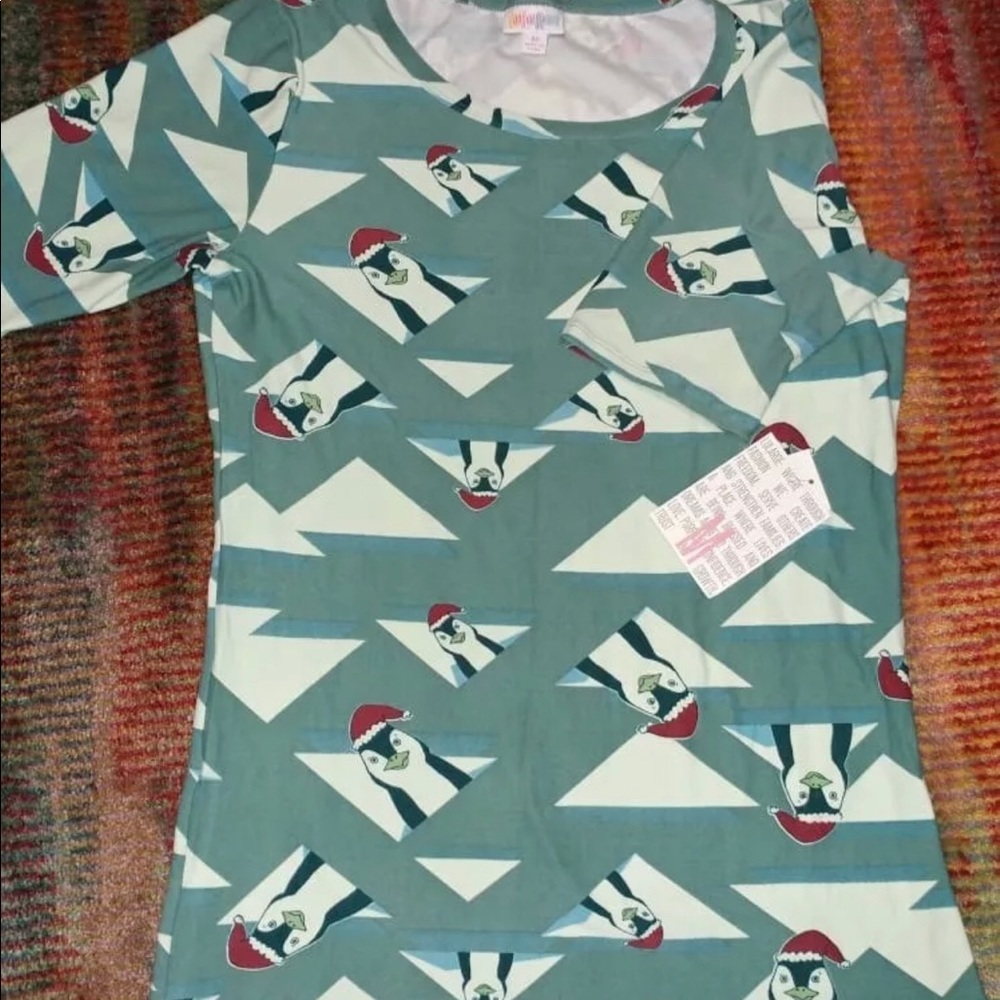 Lularoe holiday Gigi size medium